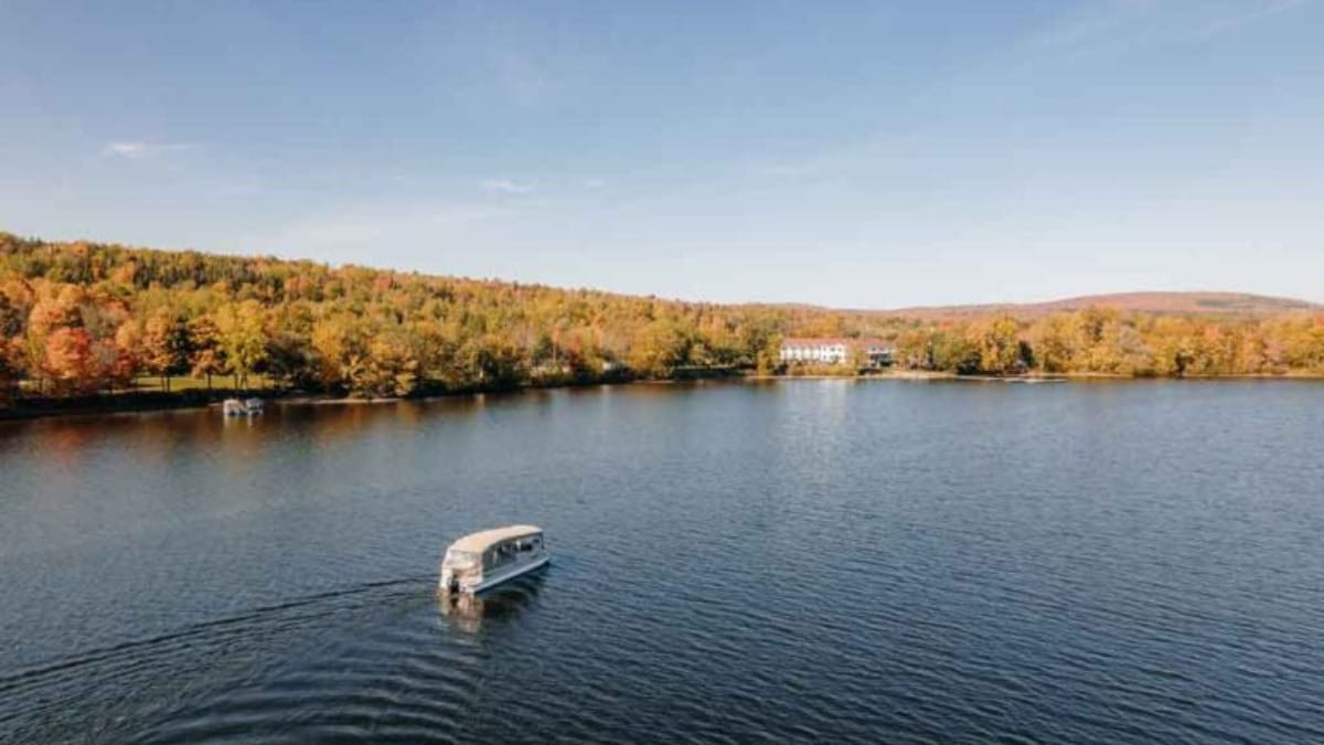 Gagnez un forfait plaisir d'automne pour deux au Manoir du Lac William